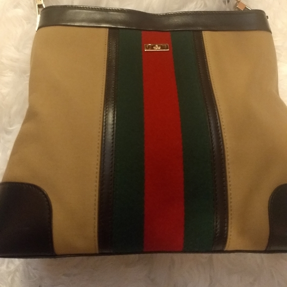Gucci purse - Picture 2 of 7